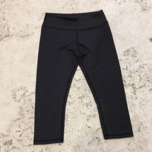 Lululemon Cropped Dark Gray Leggings